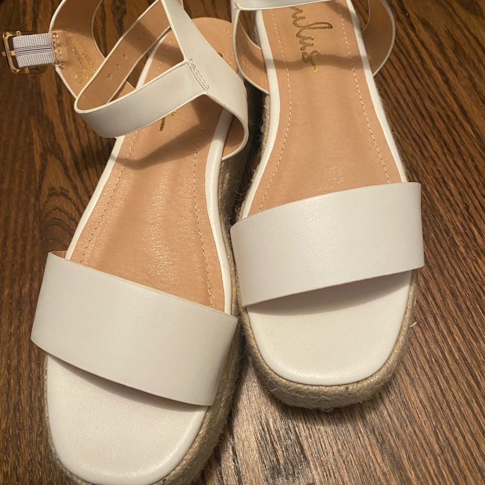 NWOT Espadrille Platform Sandal